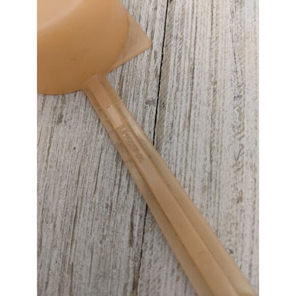 Vintage Tupperware Pastel Peach Coffee Scoop Kitchen Gadget #41 - Picture 5 of 6